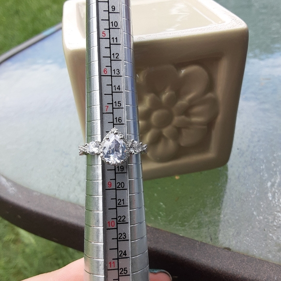 White Sapphire Sterling Silver size 8 - Picture 4 of 6